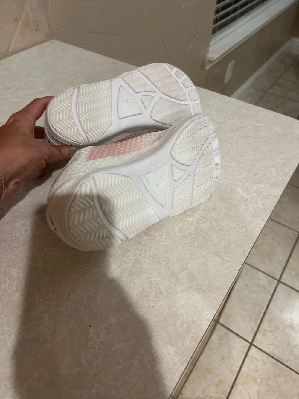 HF White & Pink Women's Lightweight Sneakers